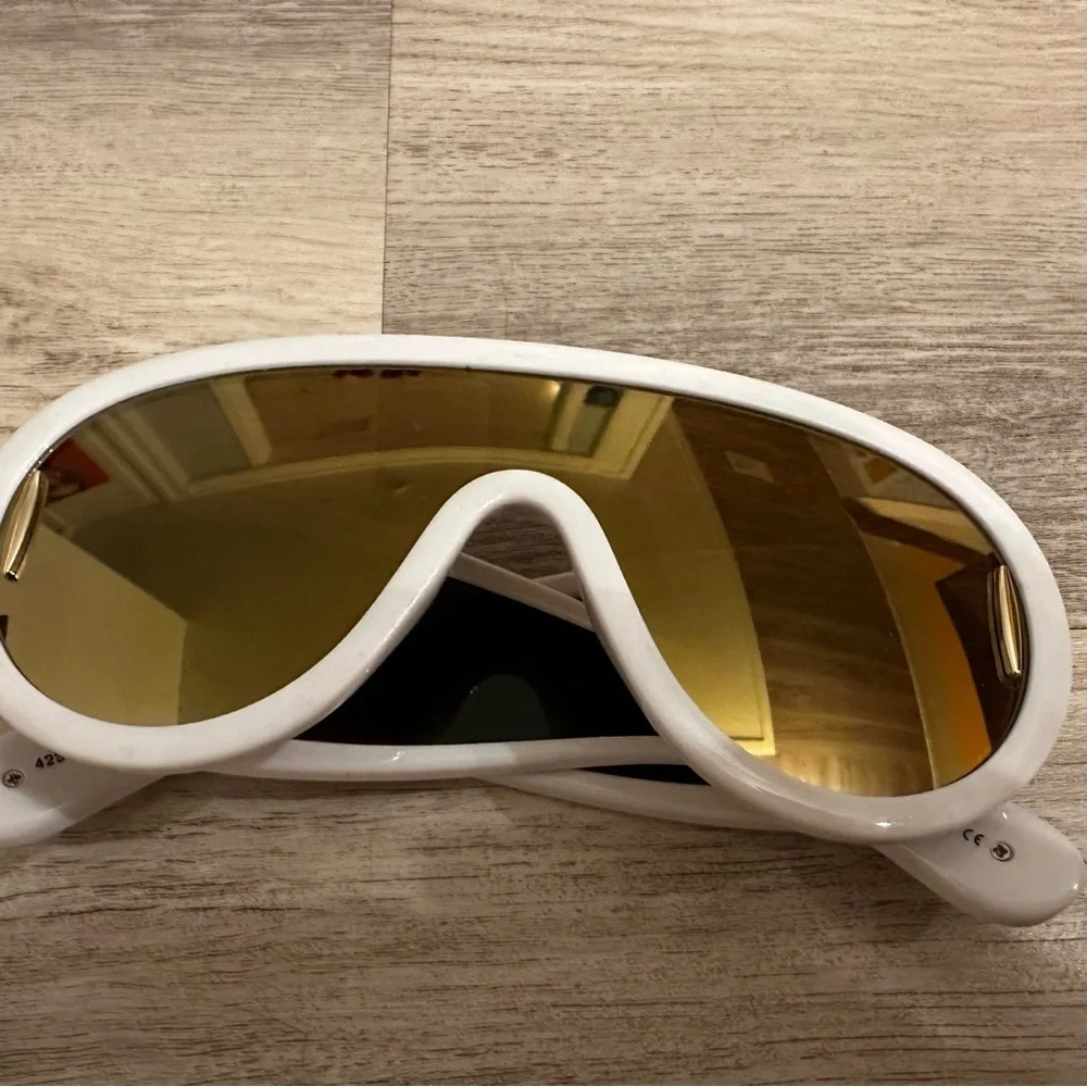 White Y2K Futuristic Oversized Shield Sunglasses Gold Lens